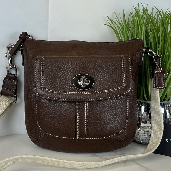 Coach Handbags - Coach Vintage Dark Chocolate‎ Brown Leather Shoulder Crossbody Bag